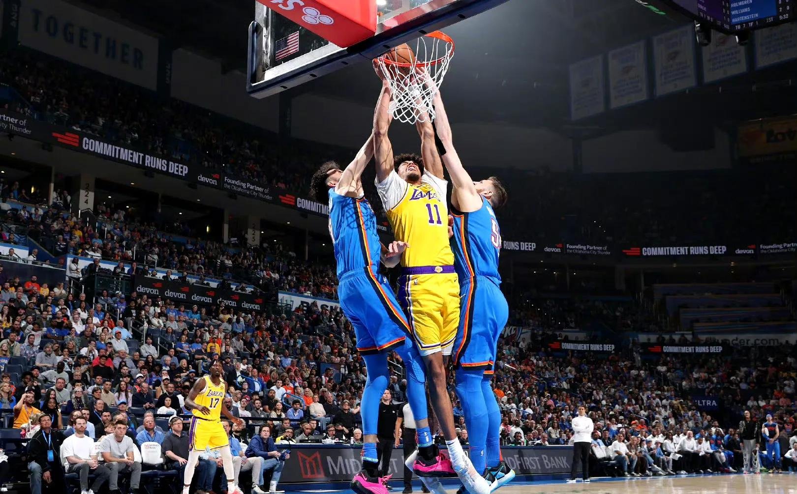 开云体育官网-里昂迎NBA常规赛关键赛,关键时刻再遭质疑,引发热议,团队化学反应显著的简单介绍