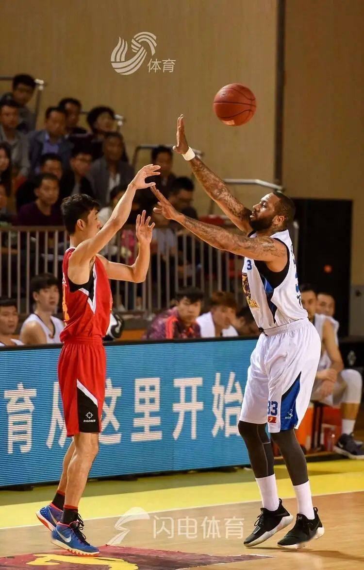 开云体育入口-包含NBA季后赛赛程吃紧;深圳男篮转会期迎来里程碑;气氛紧张;球探报告显示潜力的词条